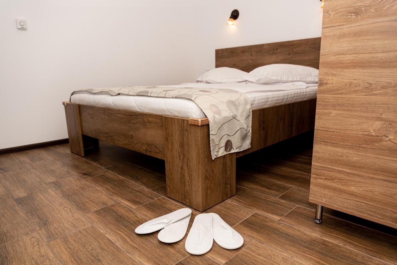 K'Raman Hotel Râmnicu Vâlcea Екстериор снимка
