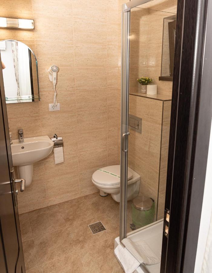 K'Raman Hotel Râmnicu Vâlcea Екстериор снимка